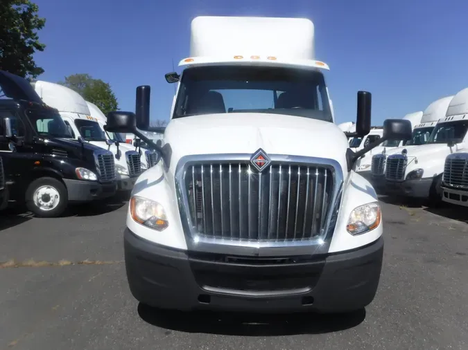 2018 NAVISTAR INTERNATIONAL LT625 DAYCAB T/A