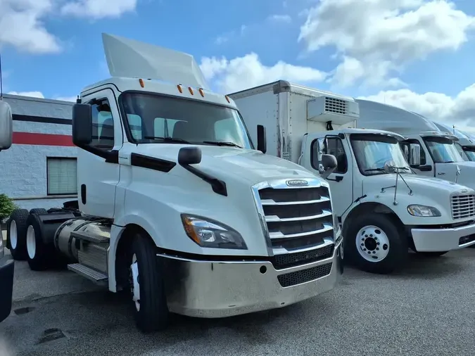 2020 FREIGHTLINER NEW CASCADIA PX12664