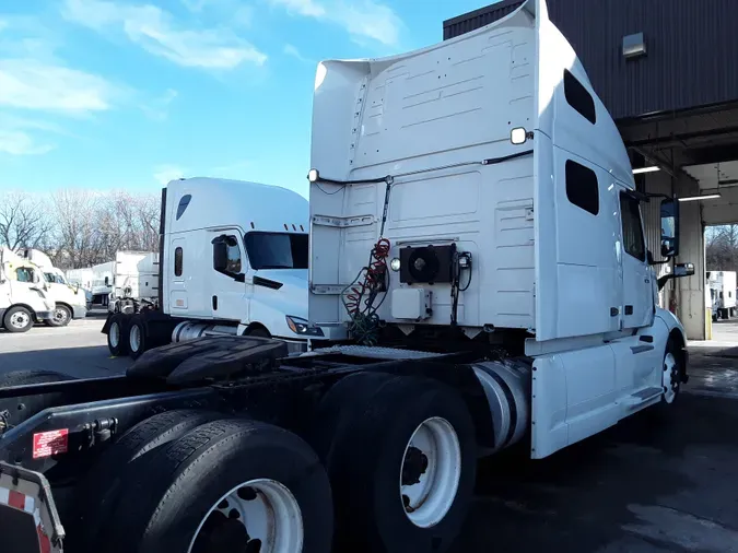 2020 VOLVO VNL64T-760