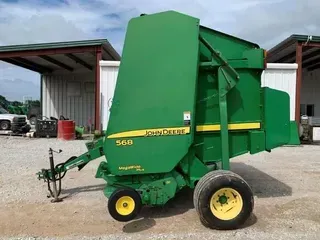 2010 John Deere 568