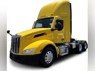 2023 Peterbilt 579