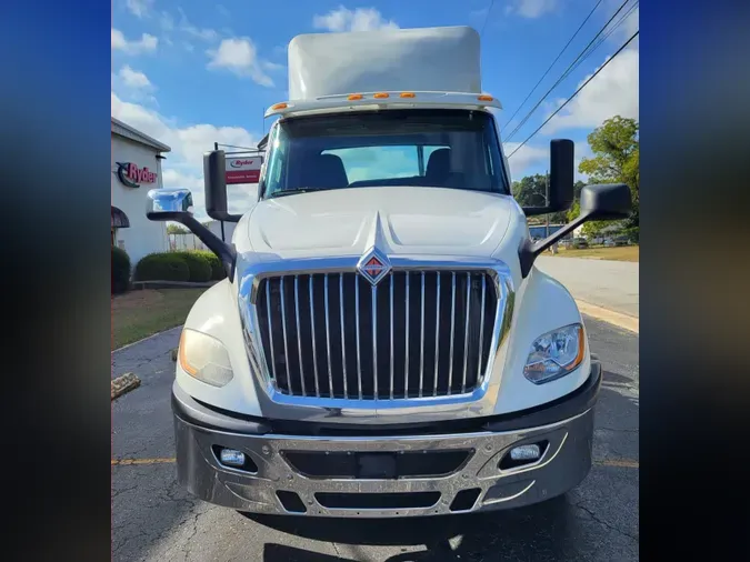 2019 NAVISTAR INTERNATIONAL LT625 DAYCAB T/A