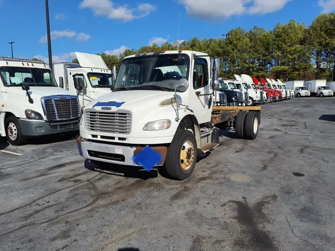 2014 FREIGHTLINER/MERCEDES M2 106