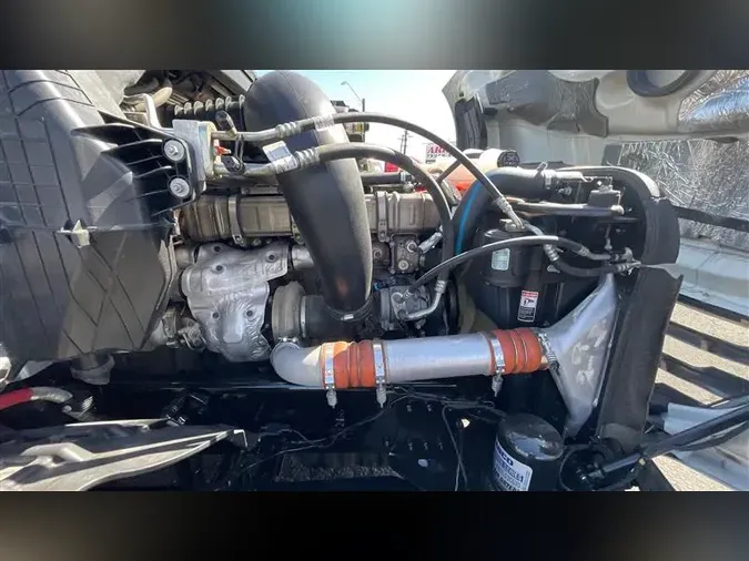 2020 FREIGHTLINER CA126