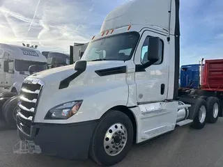 2020 FREIGHTLINER CASCADIA 126