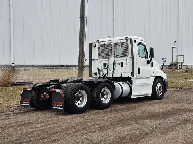 2016 Freightliner Cascadia