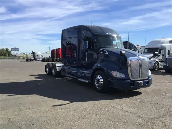 2022 KENWORTH T680