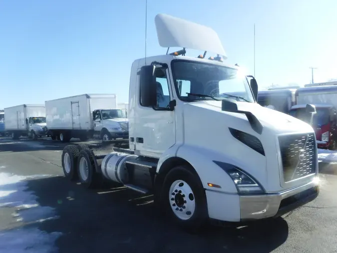 2019 VOLVO VNL