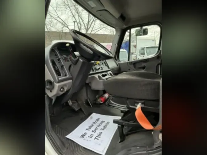 2020 FREIGHTLINER/MERCEDES M2 106