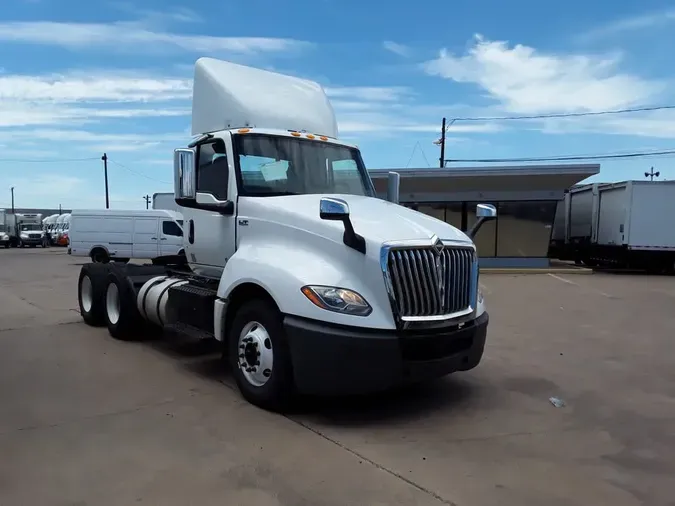 2020 NAVISTAR INTERNATIONAL LT625 DAYCAB T/A