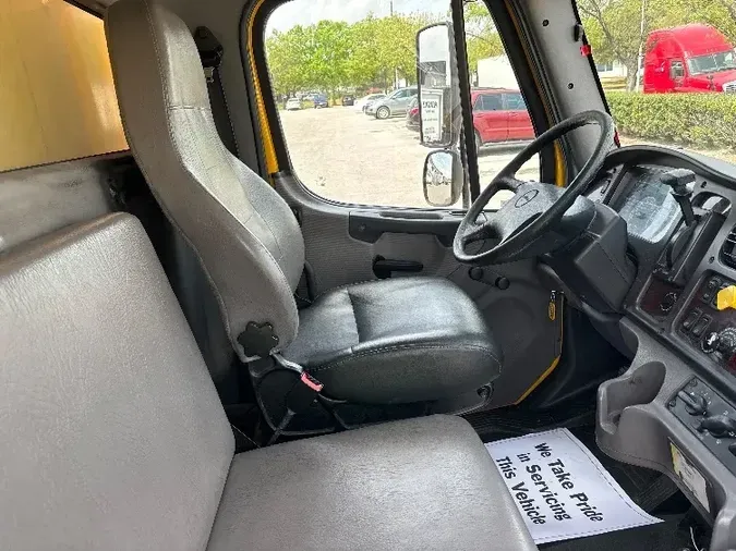 2018 Freightliner M2