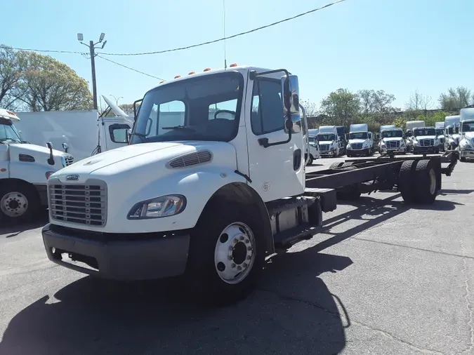 2017 FREIGHTLINER/MERCEDES M2 1068b74813fbab8e2292a692ab4a0c7a436