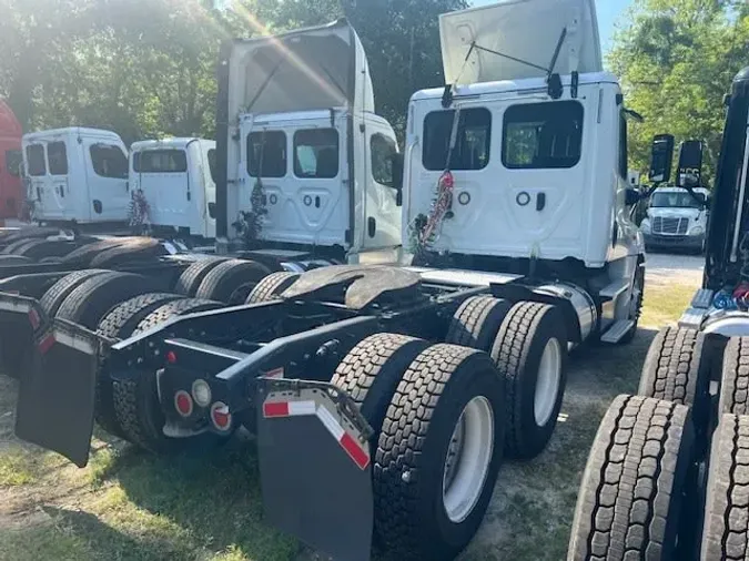 2019 FREIGHTLINER/MERCEDES CASCADIA 125