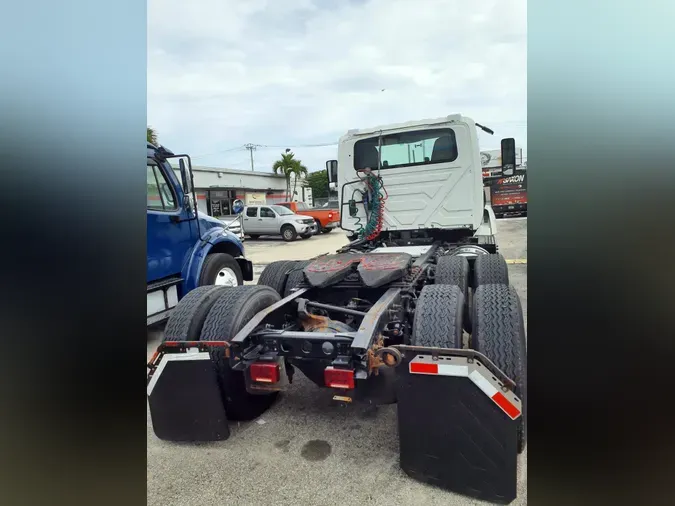 2019 NAVISTAR INTERNATIONAL LT625 DAYCAB T/A8b7512968a0016c1356fbbec8df345f5