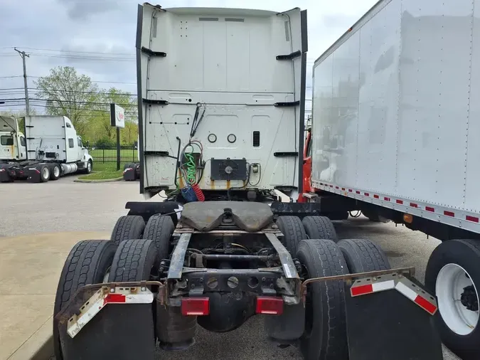 2019 NAVISTAR INTERNATIONAL LT625 SLPR CAB