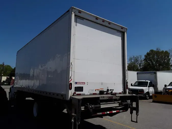 2019 FREIGHTLINER M2 106
