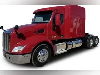 2022 Peterbilt 579