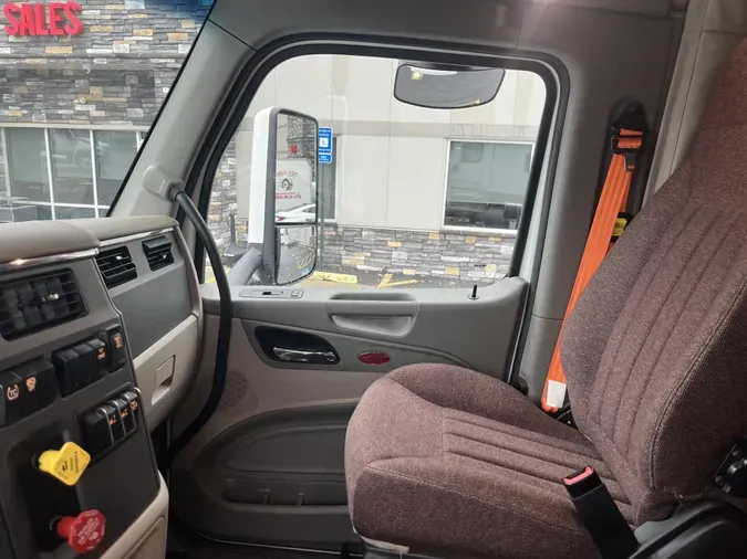 2022 Peterbilt 579