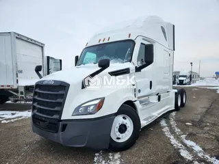 2022 FREIGHTLINER Cascadia 126