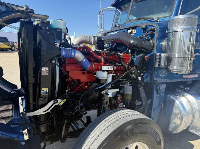 2022 Peterbilt 3898b7d7086c2b71fa12821a764f10cc76d