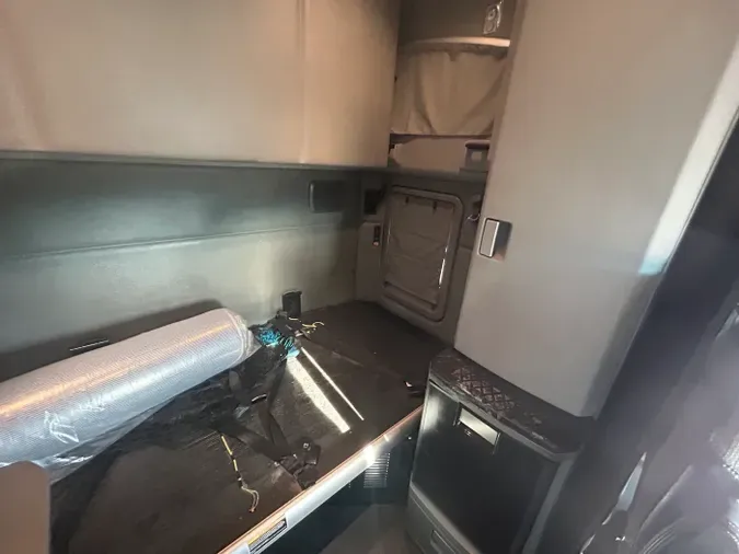 2022 Kenworth T6808b7eb3a866769e0e37ea3152eb1c7084