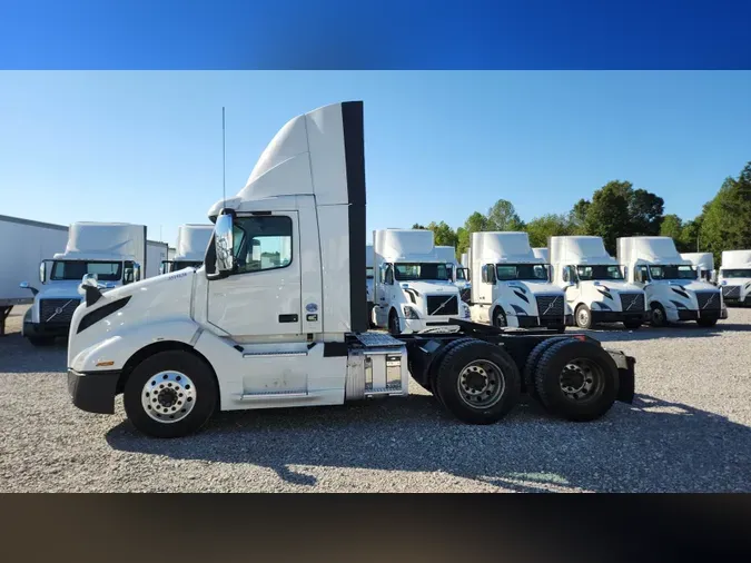 2019 Volvo VNL300