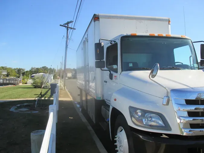 2018 HINO 338