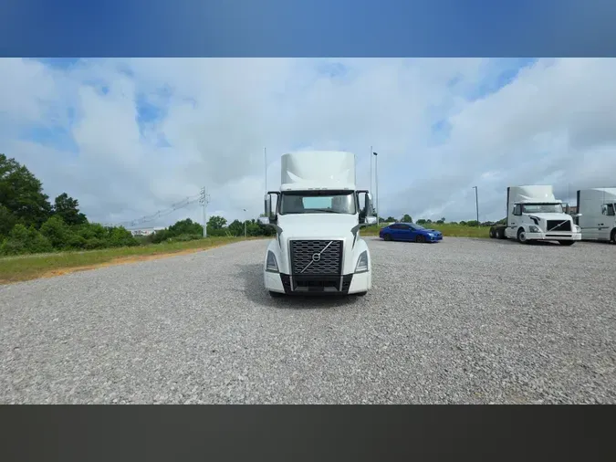 2018 Volvo VNL300