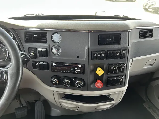 2021 Peterbilt 579