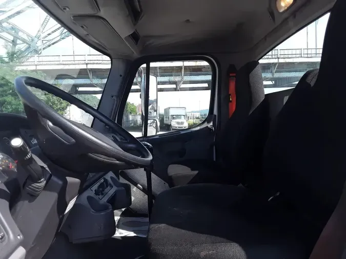 2016 FREIGHTLINER M2 112