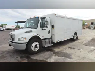 2017 FREIGHTLINER M2 106