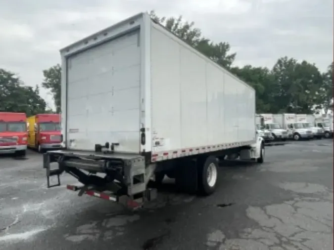 2019 FREIGHTLINER M2 106