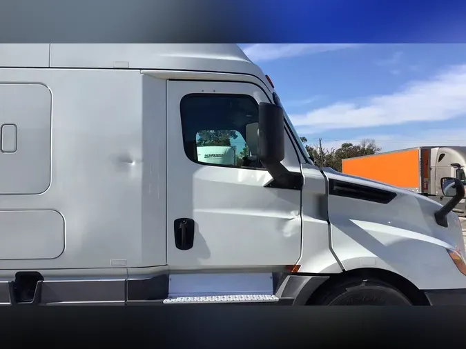 2020 Freightliner Cascadia 1268b92fc20b47abf1f6978e96672c2f0da