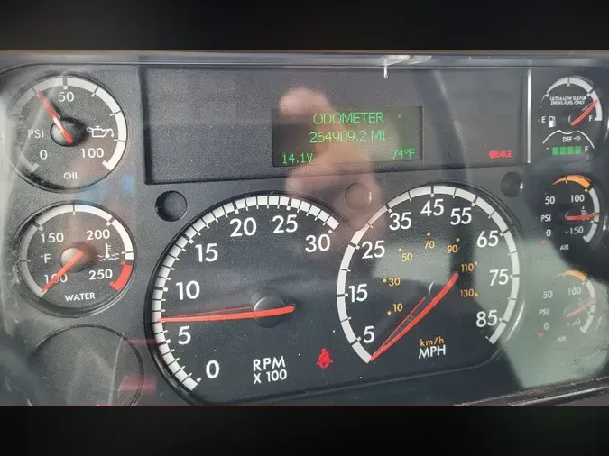 2019 FREIGHTLINER/MERCEDES M2 1068b93c50fc55d54f3b59e89f384545167