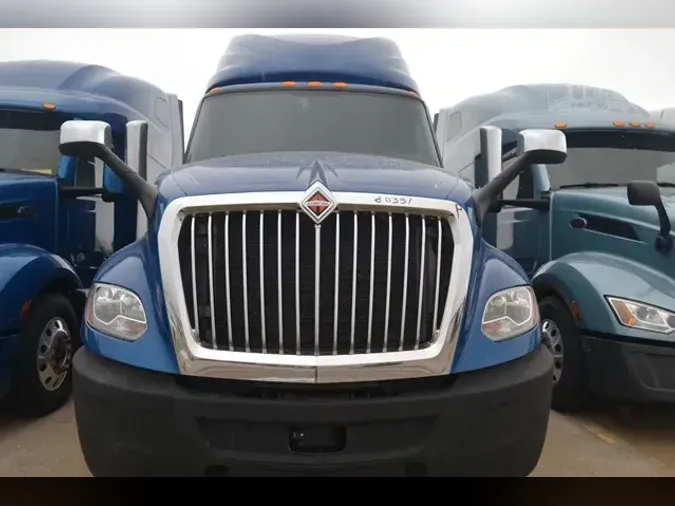 2022 INTERNATIONAL LT