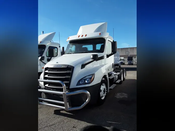 2019 FREIGHTLINER/MERCEDES NEW CASCADIA PX126648b99a0d2d8ff38f6313f8d4dfb5e54d8