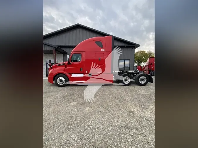 2018 FREIGHTLINER CASCADIA 126