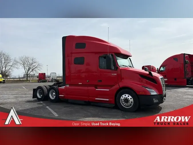 2023 VOLVO VNL760