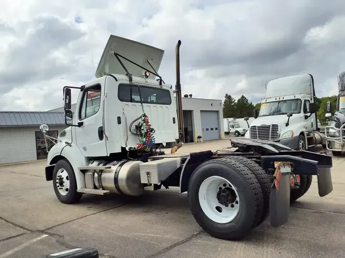 2020 FREIGHTLINER/MERCEDES M2-112