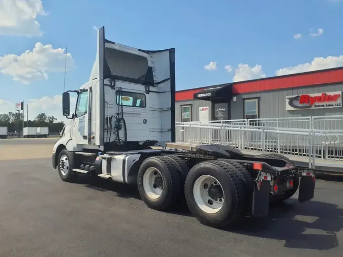 2020 VOLVO VNL64T-3008baa39b171f660a30f4a95fb026f5e54