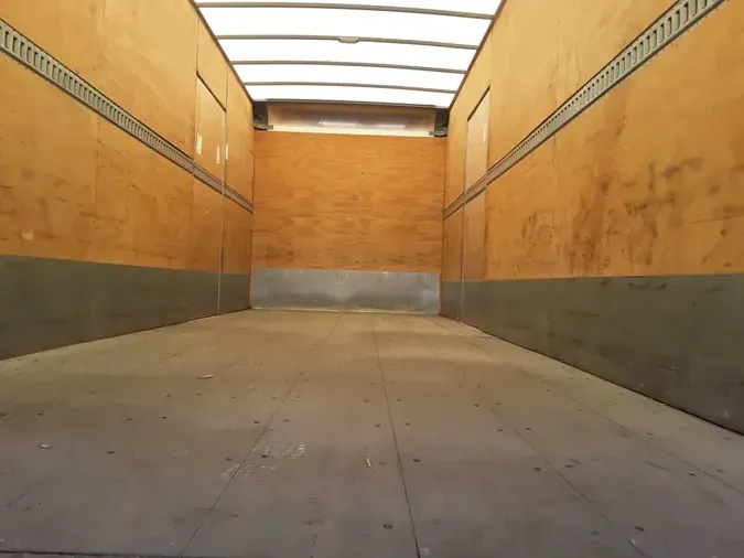 2020 FREIGHTLINER M2 106