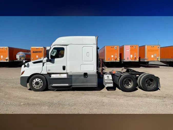 2020 Freightliner Cascadia