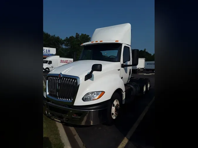 2019 NAVISTAR INTERNATIONAL LT625 DAYCAB T/A