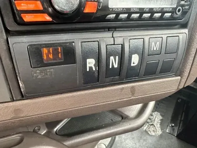 2017 Volvo VNL3008bad3ec6b119341965e28c64141b159f