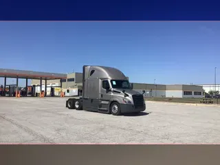 2025 Freightliner Cascadia 126