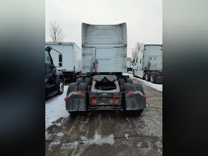 2020 VOLVO VNL64T-760