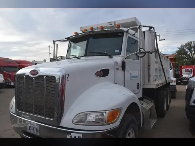 2014 PETERBILT 348