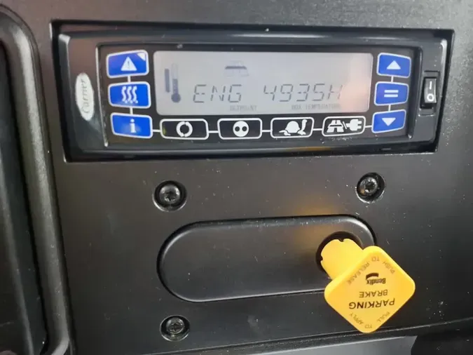 2020 NAVISTAR INTERNATIONAL MV607 (4X2)