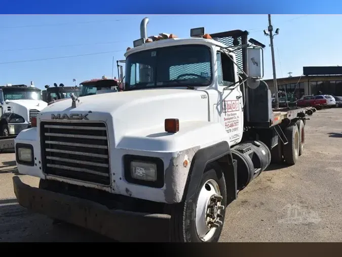 1994 MACK RD688S