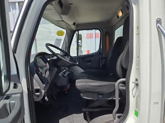2018 FREIGHTLINER FLT8664T